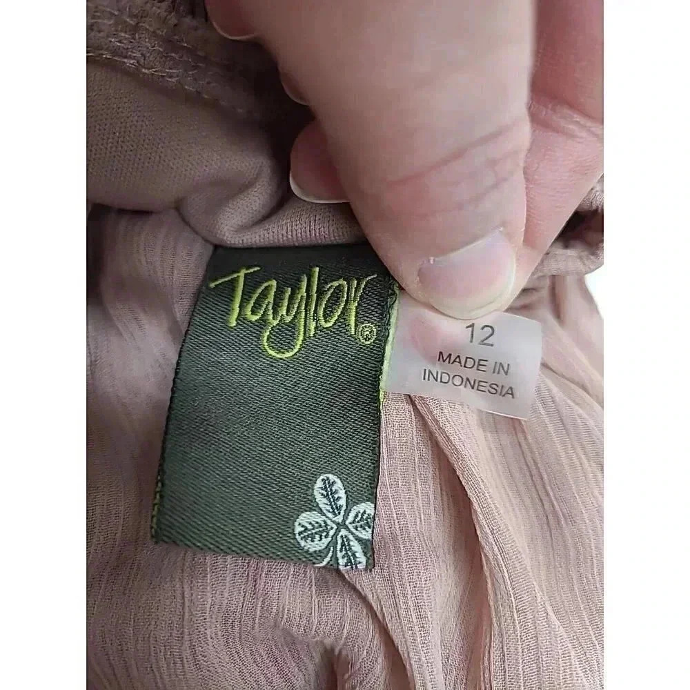 Taylor Dress Women's Size 12 Mauve Tired Maxi Formal Dress Mock Halter - Picture 4 of 9